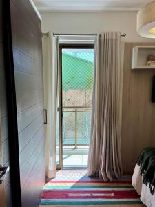 Apartamento completo no Centro de Itaipava - CondomínioSuites