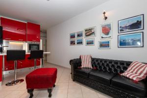 Seafront Luxury Two-Bedroom Apartment in Sutivan, Brač