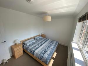 Lovely Central Romsey Apartment