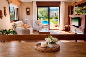 Holibai, Feiticeira, Vacaciones familiares, Casa de Ensueño en Galicia