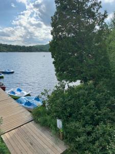 Condo haut de gamme vue lac - 2 chambres - Tremblant
