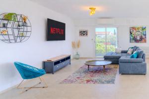 JEANNE DARC - Spacieux, 6 personnes, Vue Mer, Terrasse, Familial