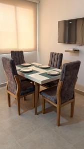 Walk 5 min to the beach in Capriella and terrace