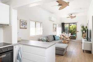 Akuna Beach Cottage Fingal Bay