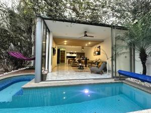 Beautiful House with Climate Pool and Jacuzzi