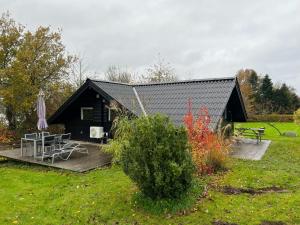Charming Summerhouse With A View Of The Limfjord