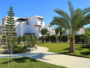 Cozy Almerian Beachfront Duplex for 4