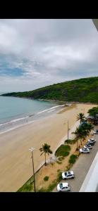 Apartamento Beira Mar com 3 quartos e ar condicionado na Praia do Morro