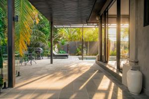 Kokokan Villa - Panoramic Jungle Retreat with Grand Pool