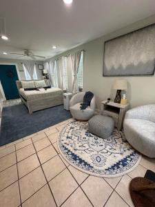 Easy Stay Near Gettysburg Clean, & Central to Local Attractions