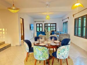 Florentinas Beachfront Villa in Diani Beach- Air Conditioning, Swimming Pool