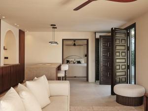 Villa With Rooftop Terrace Near Beach In Marbella