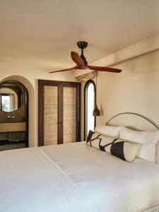 Villa With Rooftop Terrace Near Beach In Marbella