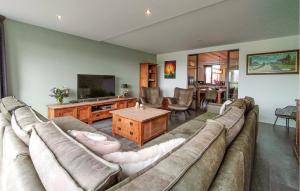 Cozy Home In Bunschoten-Spakenbu With Sauna