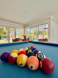 Modern 4BR Pool Villa with Billiards in Thong Sala