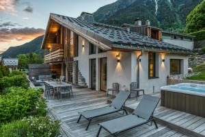 Beautiful Chalet With Jacuzzi In Chamonix