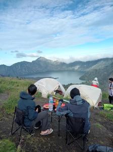 Rinjani Trekking Specialist