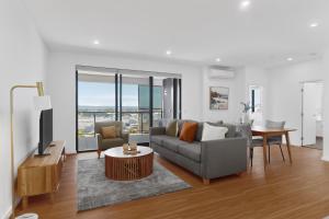 Freshly Built 2 Bed Apartment in Central Location