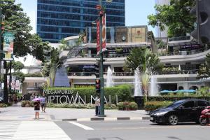 NEW! Spacious & Cozy Wifi 350Mbps Uptown BGC BackHome4