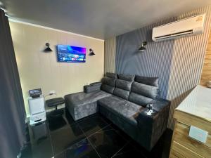 Lee Red House Homestay