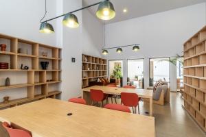 Warm and Modern apartment in Chapu