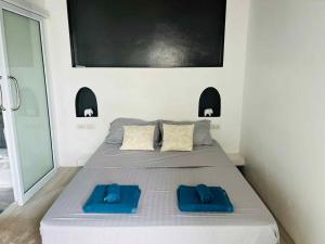 Small villa perched with Mountain views Lamai