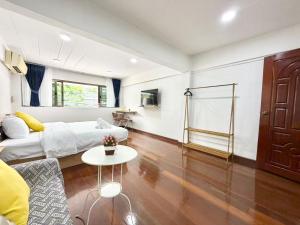 S Hostel sukhumvit48 Near Phrakanong BTS 1001