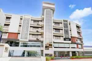 Super Townhouse Prahladnagar