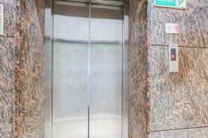 Townhouse Arakashan Road Paharganj Formerly Mohan international