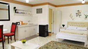 RM Apartments