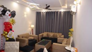 Luxury Loft, 3BHK, 7BHK Entire House, Theatre