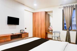 Super Townhouse Oak Viman Nagar Formerly Kuber Inn
