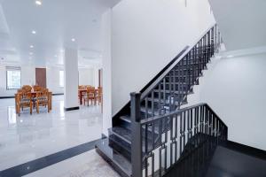 Super Townhouse Oak FRI Dehradun Formerly Hotel EL Portrait