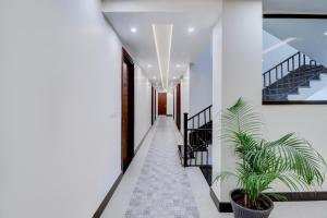 Super Townhouse Oak FRI Dehradun Formerly Hotel EL Portrait