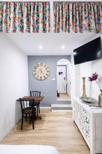 Navona Boutique Style by Letizia Collection