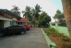 Strictly Vegetarian only Coconut Farm House Peaceful 2BRK Nature Retreat