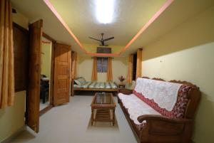 Strictly Vegetarian only Coconut Farm House Peaceful 2BRK Nature Retreat