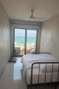 Moonrise Beachfront Luxury