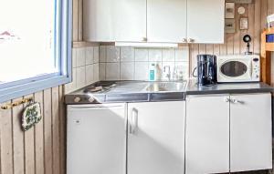 1 Bedroom Cozy Home In Färjestaden