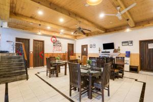 Super Collection O Mall Road Near St. Georges College