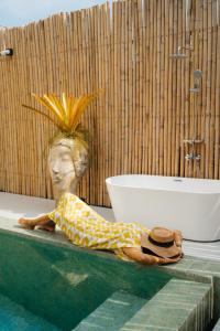 Lime Splash Private pool