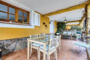 Chalet a 45min de Madrid ideal para familias hasta 12 personas