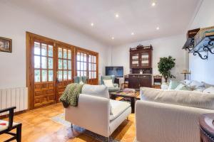 Chalet a 45min de Madrid ideal para familias hasta 12 personas