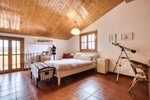 Chalet a 45min de Madrid ideal para familias hasta 12 personas