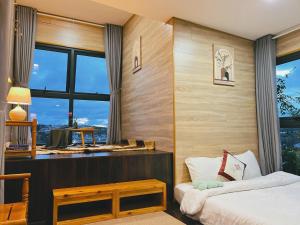 Rose Hill Retreat Garden