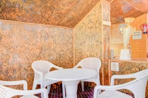 Collection O Foreshore Road Srinagar