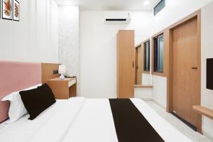 Collection O Ujjain Central Railway Junction Formerly Hotel Jai Jagdish