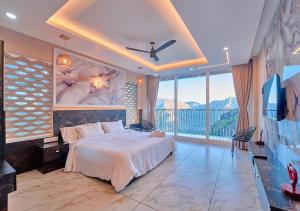 Hill Breeze Resort by VOYE HOMES