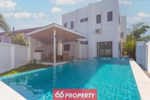 Sunset Breeze 5BR Pool Villa
