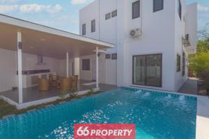 Sunset Breeze 5BR Pool Villa